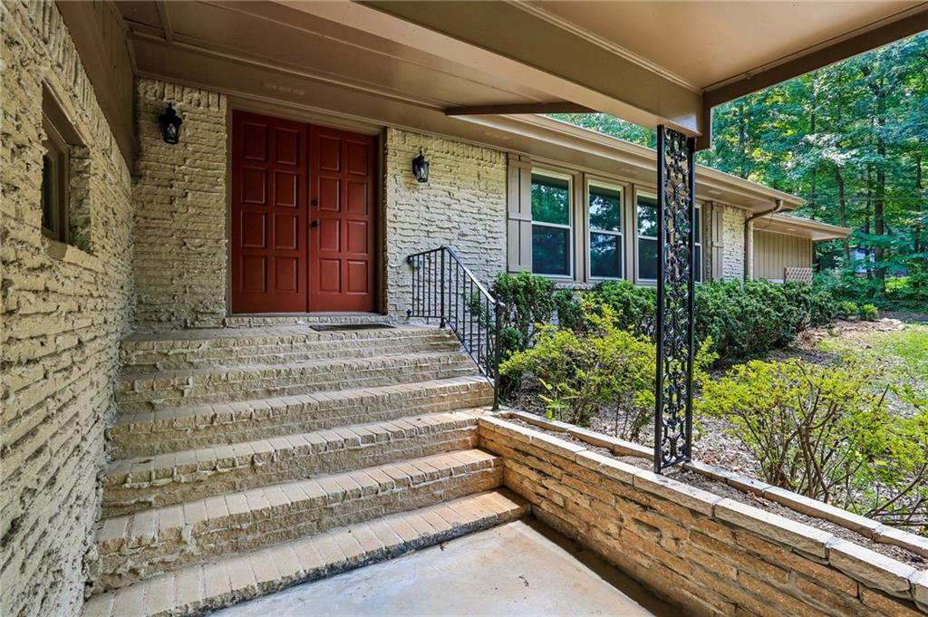 2032 Gunstock Drive Property Photo 1
