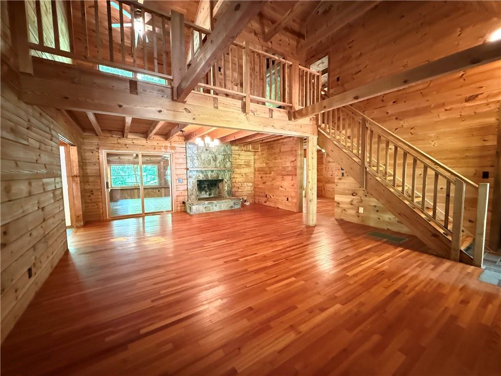 2405 Mountain Road Property Photo 3