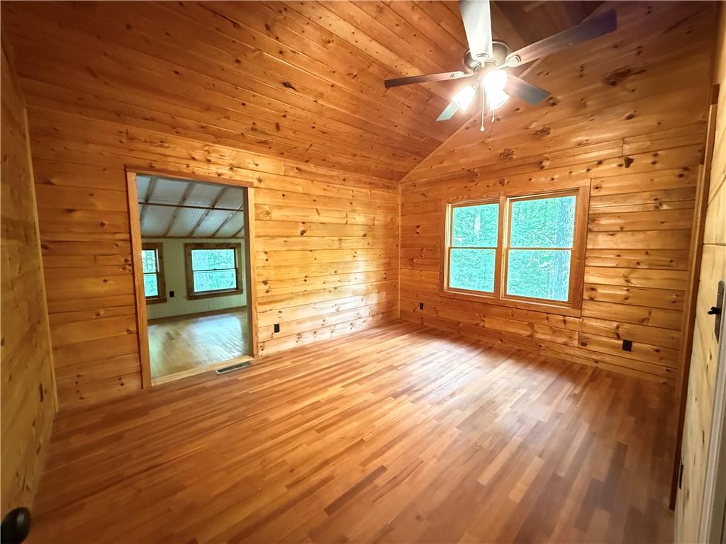 2405 Mountain Road Property Photo 10