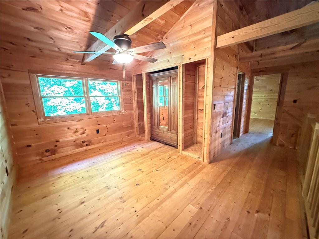 2405 Mountain Road Property Photo 12