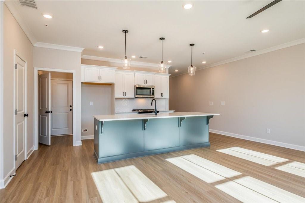 550 Feldspar Way Property Photo 8