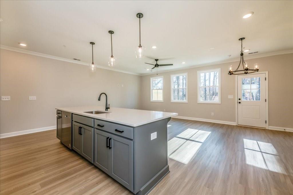 550 Feldspar Way Property Photo 11