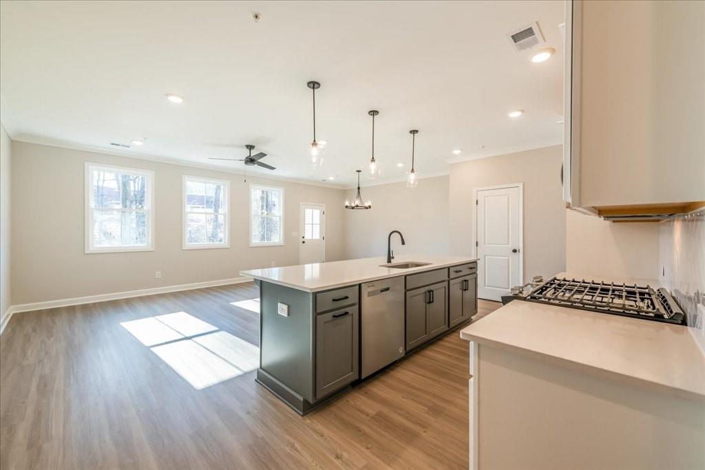 550 Feldspar Way Property Photo 12