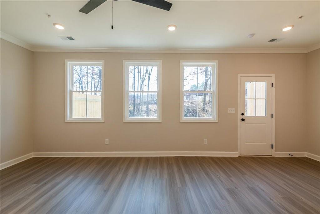 550 Feldspar Way Property Photo 13