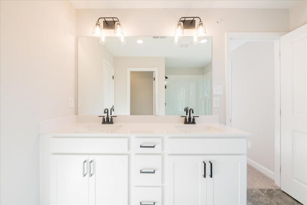 550 Feldspar Way Property Photo 20