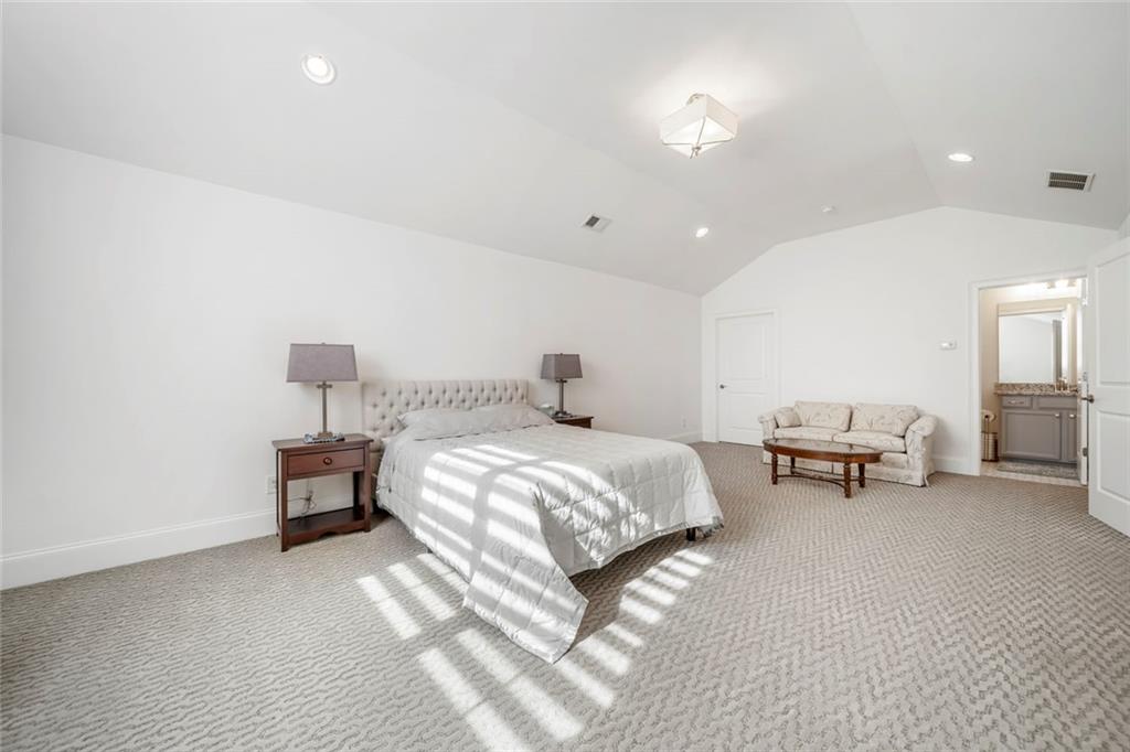 7790166 Property Photo 29