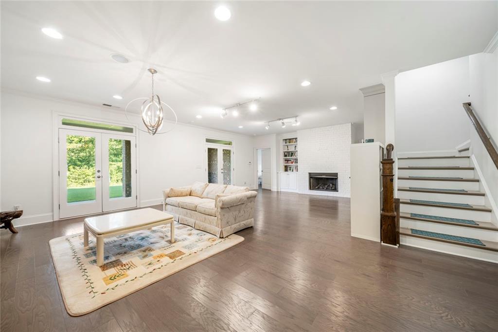 7790166 Property Photo 31