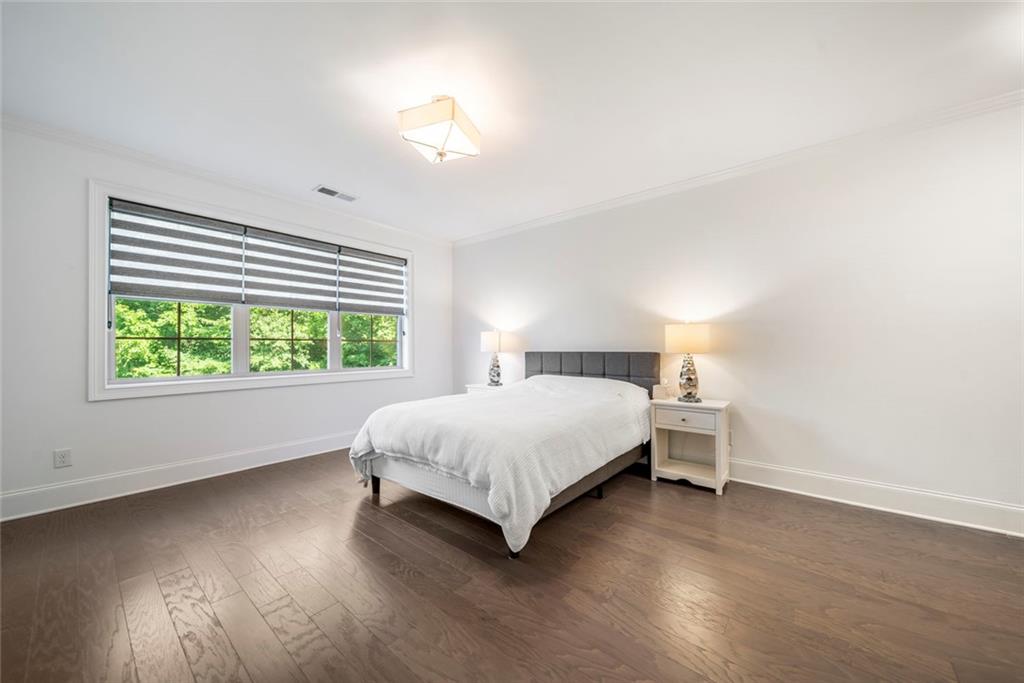 7790166 Property Photo 33