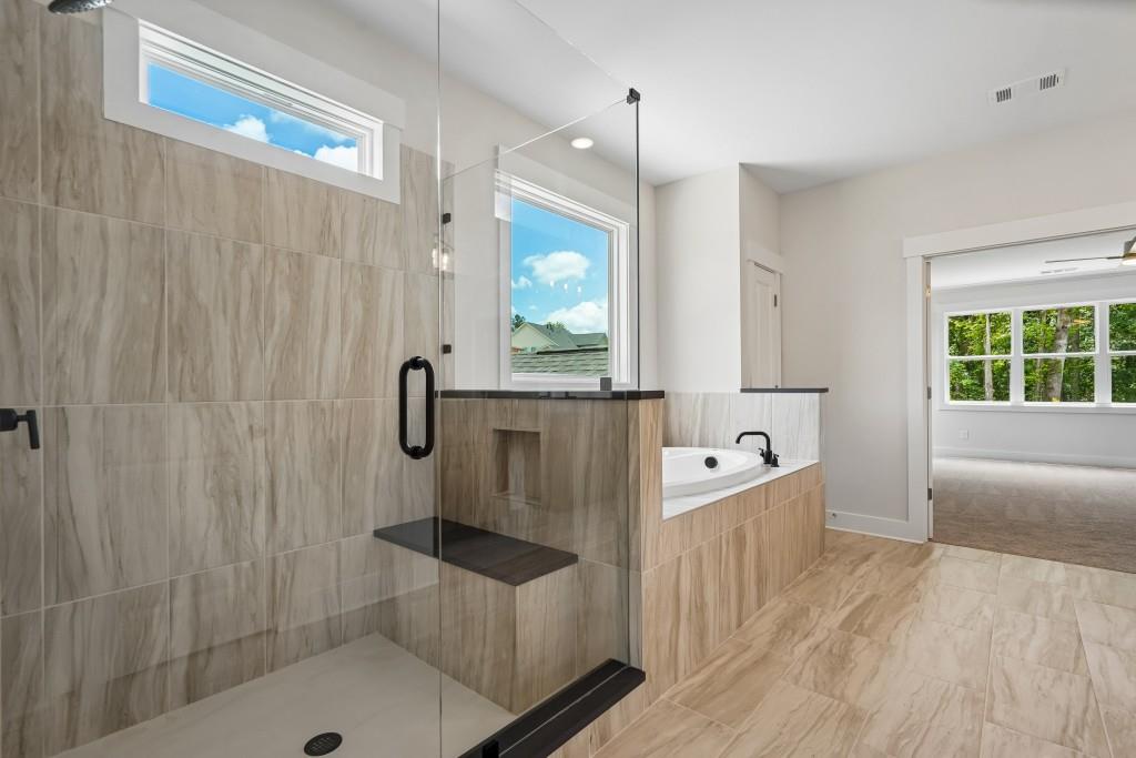 4615 Greyson Manor Drive Property Photo 21