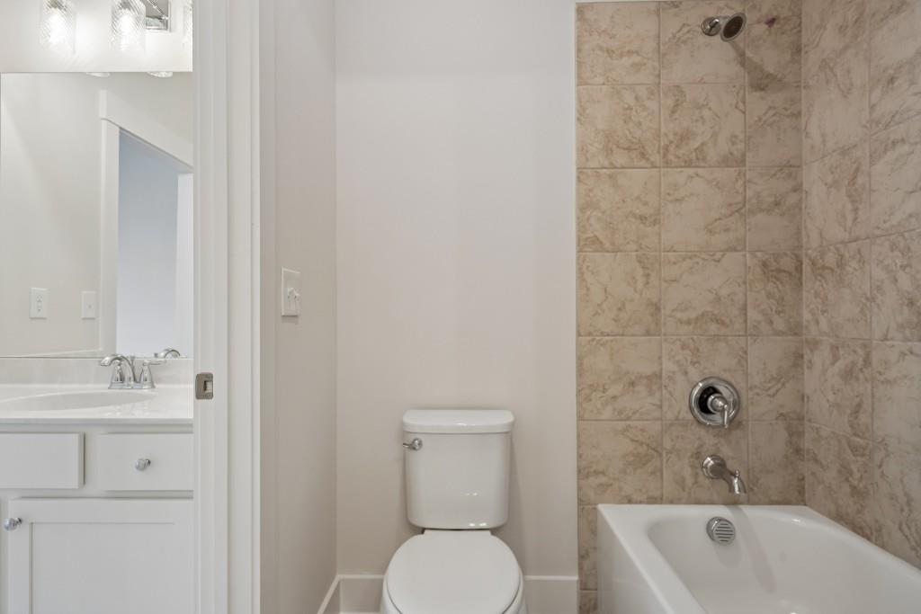 4615 Greyson Manor Drive Property Photo 27