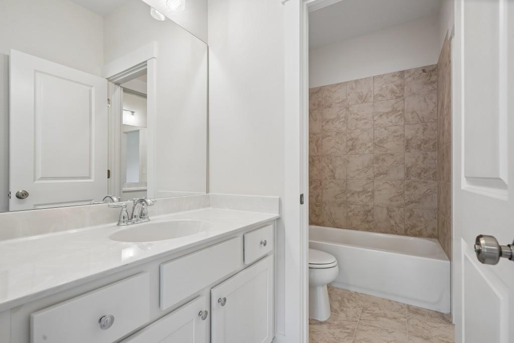 4615 Greyson Manor Drive Property Photo 28