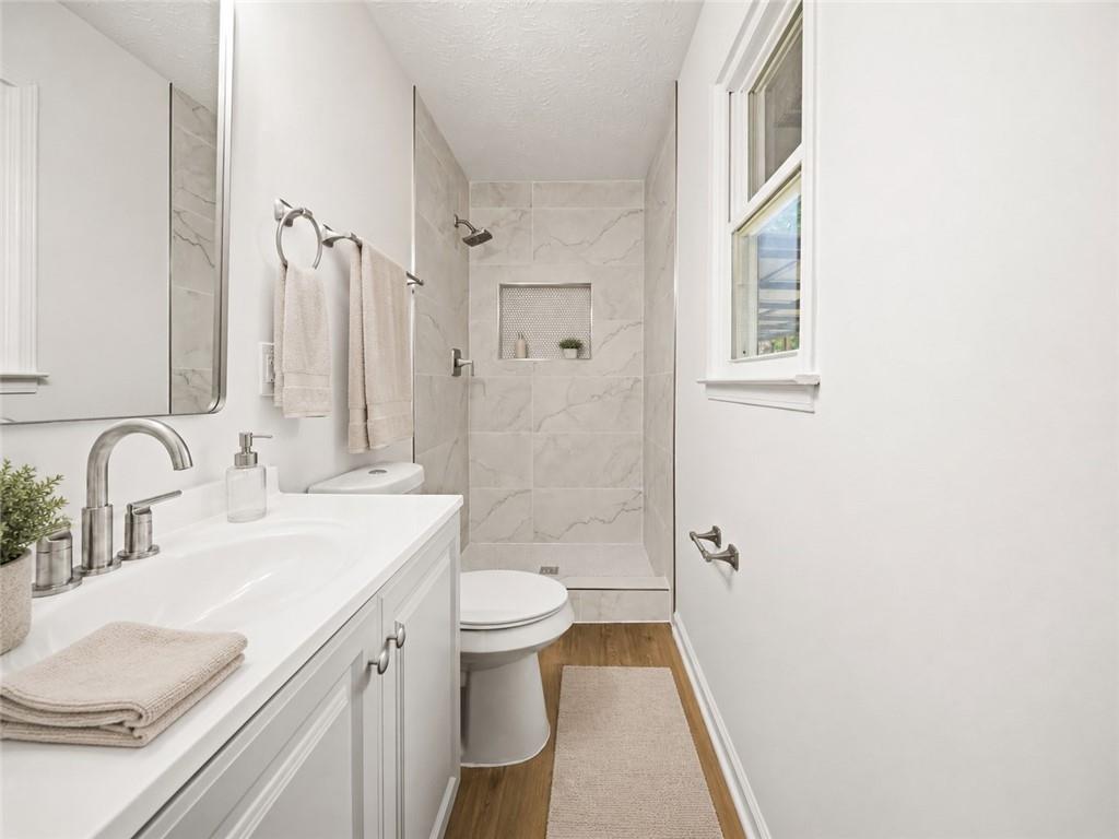 700 John Deere Road Property Photo 6