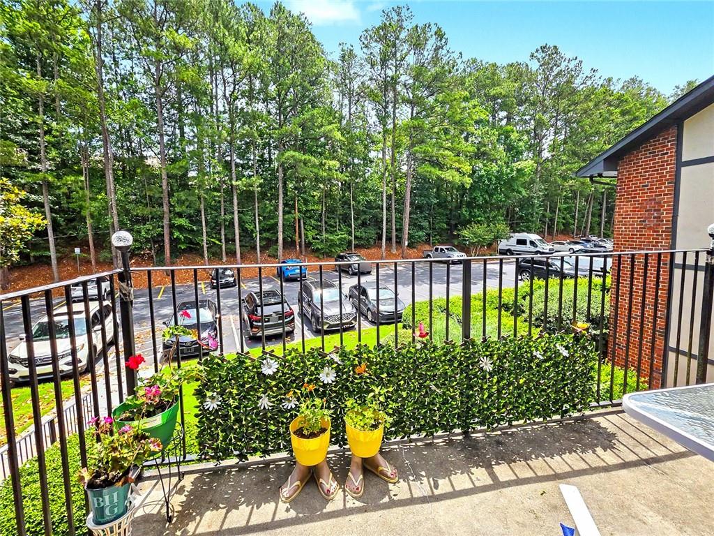 6851 Roswell Road Unit H33 Property Photo 23