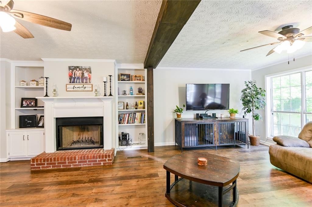 1901 Mcconnell Road Property Photo 3