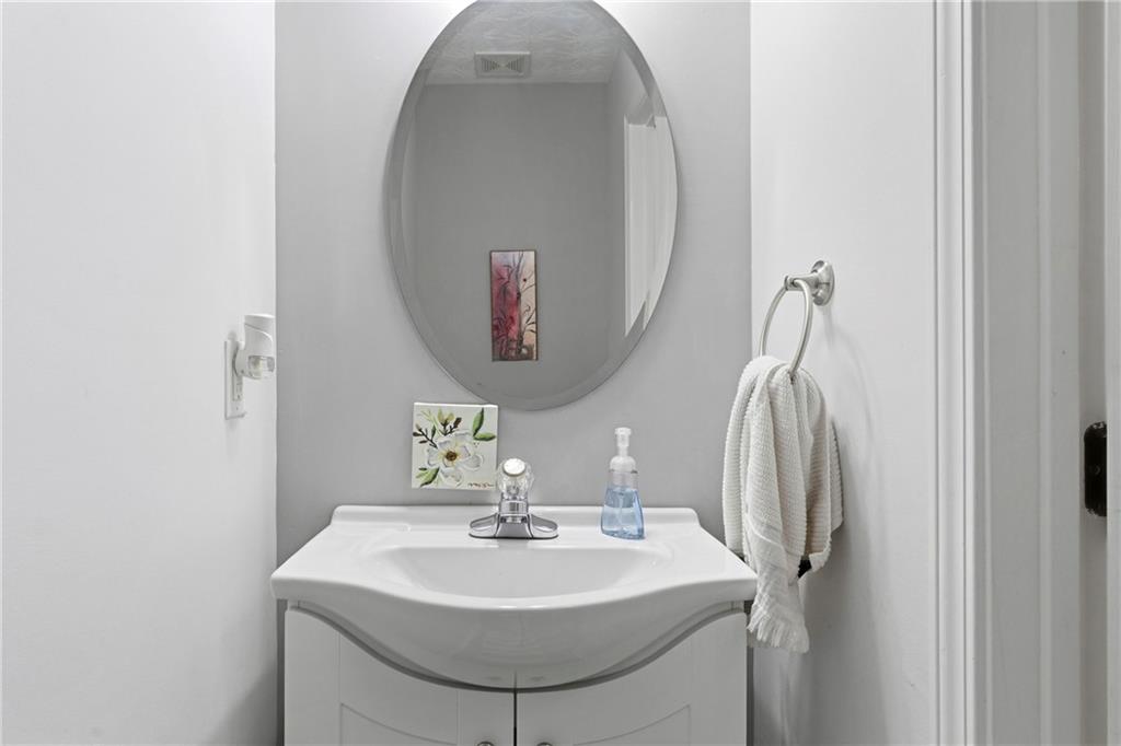 1101 Pine Acre Drive Ne Property Photo 22