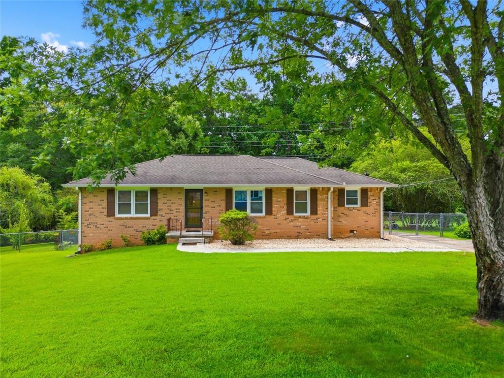 3283 Meadowview Lane Sw Property Photo 1