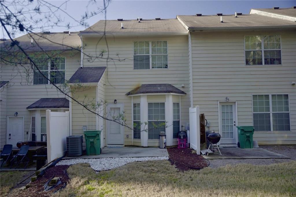 2804 Parkway Cove Property Photo 2