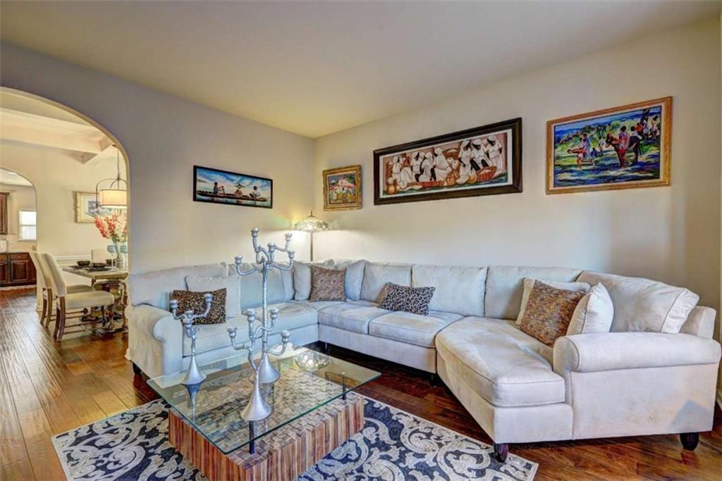 609 Caledon Way Property Photo 8