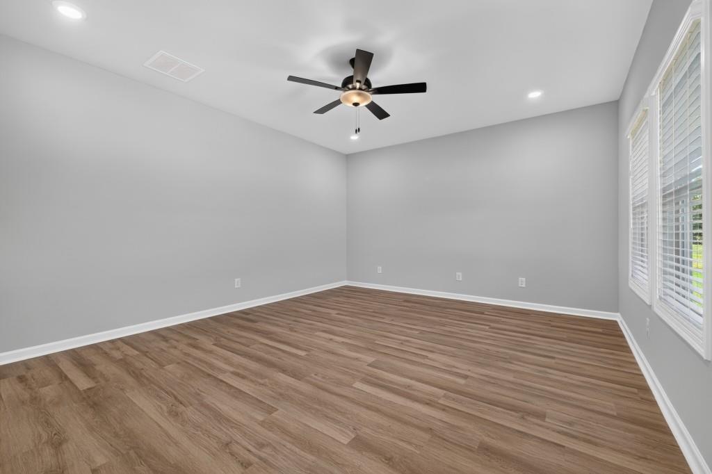 354 Flying Eagle Drive Property Photo 14