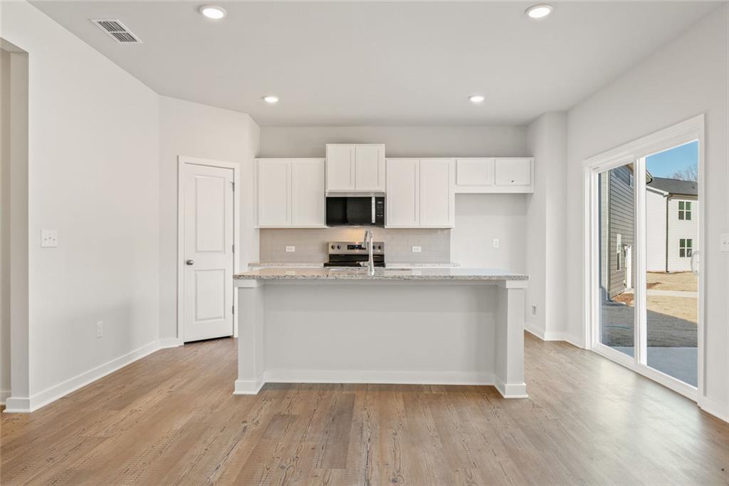 8038 Dickens Drive Property Photo 7