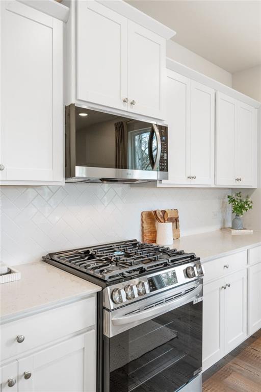 8035 Dickens Drive Property Photo 11