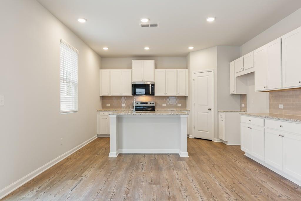 8039 Dickens Drive Property Photo 7