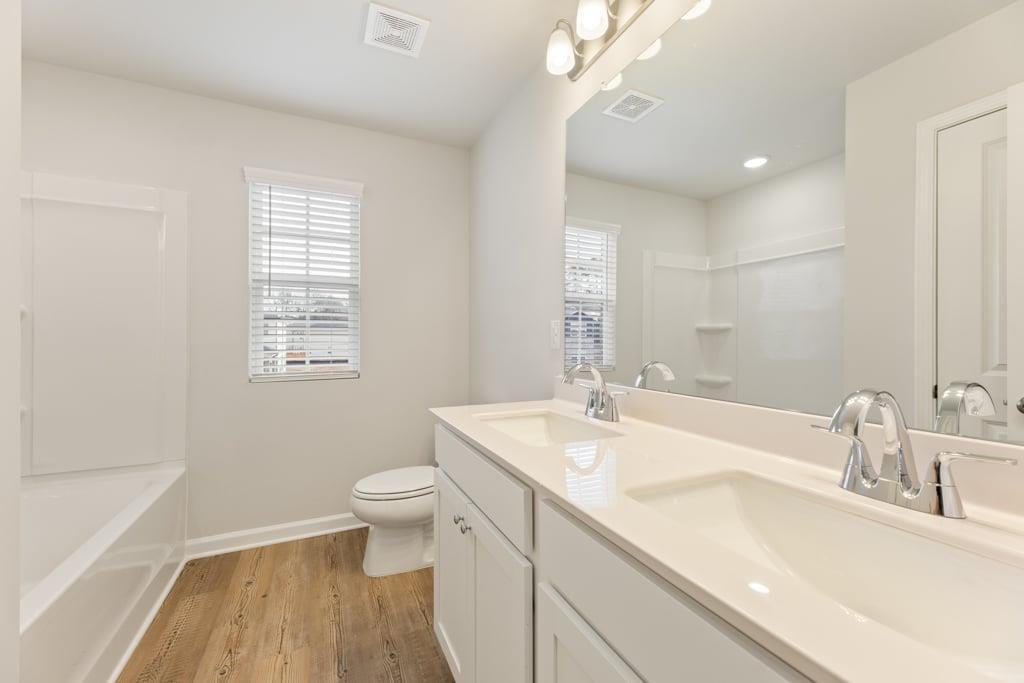 8039 Dickens Drive Property Photo 14