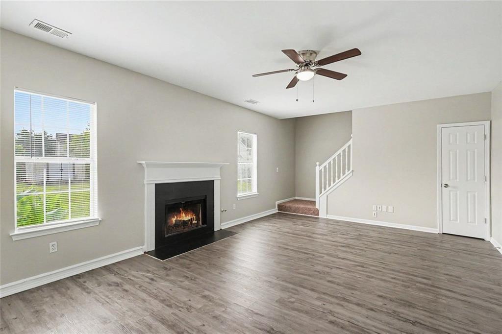 2909 Crabapple Circle Se Property Photo 4