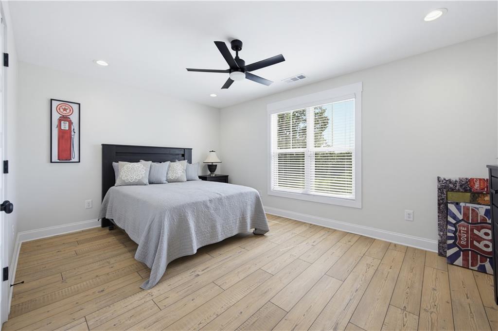 566 Roper Drive Property Photo 13