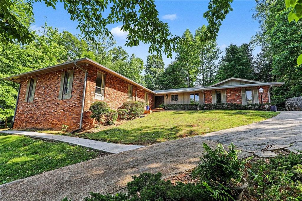 3084 Green Valley Property Photo 2