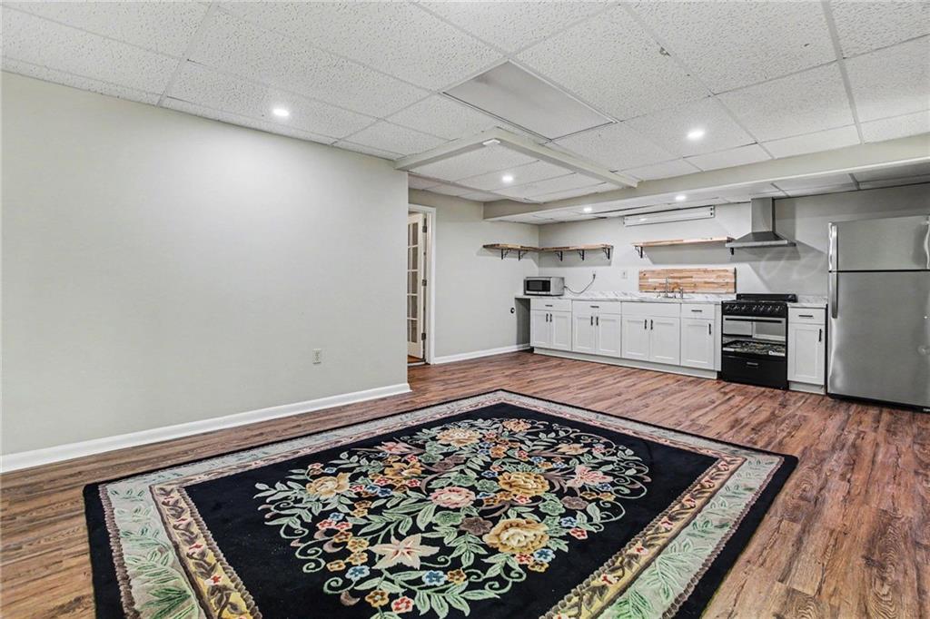 3084 Green Valley Property Photo 9