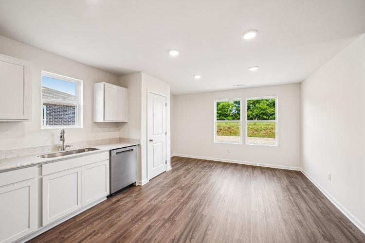 255 Woodlake Landing Property Photo 7