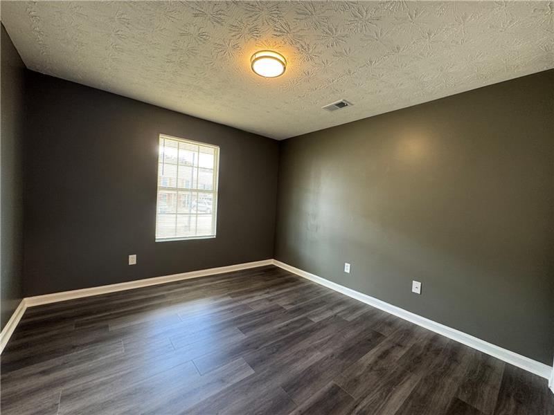 330 Crestfield Circle Property Photo 6