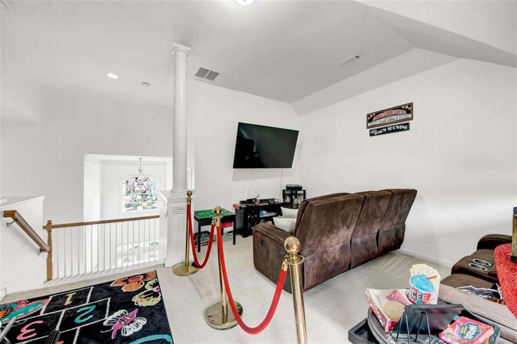 101 Green Branch Drive Property Photo 29