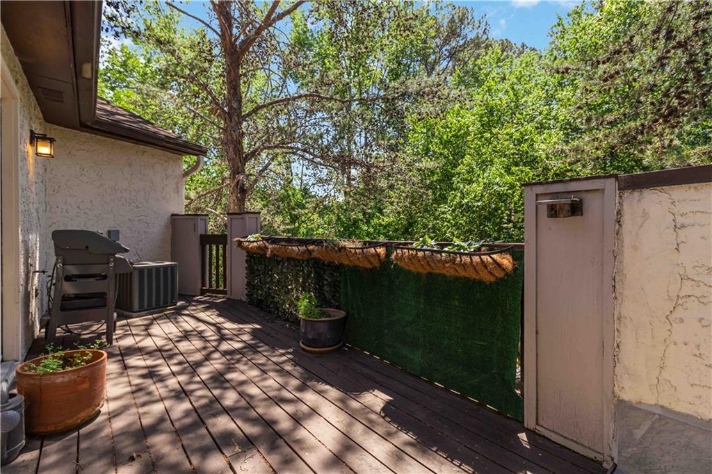 485 Sherman Way Property Photo 27
