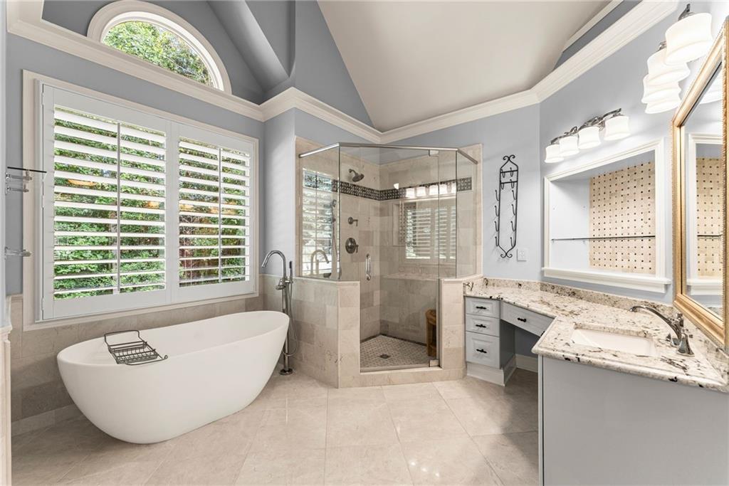 136 Riverview Drive Property Photo 12