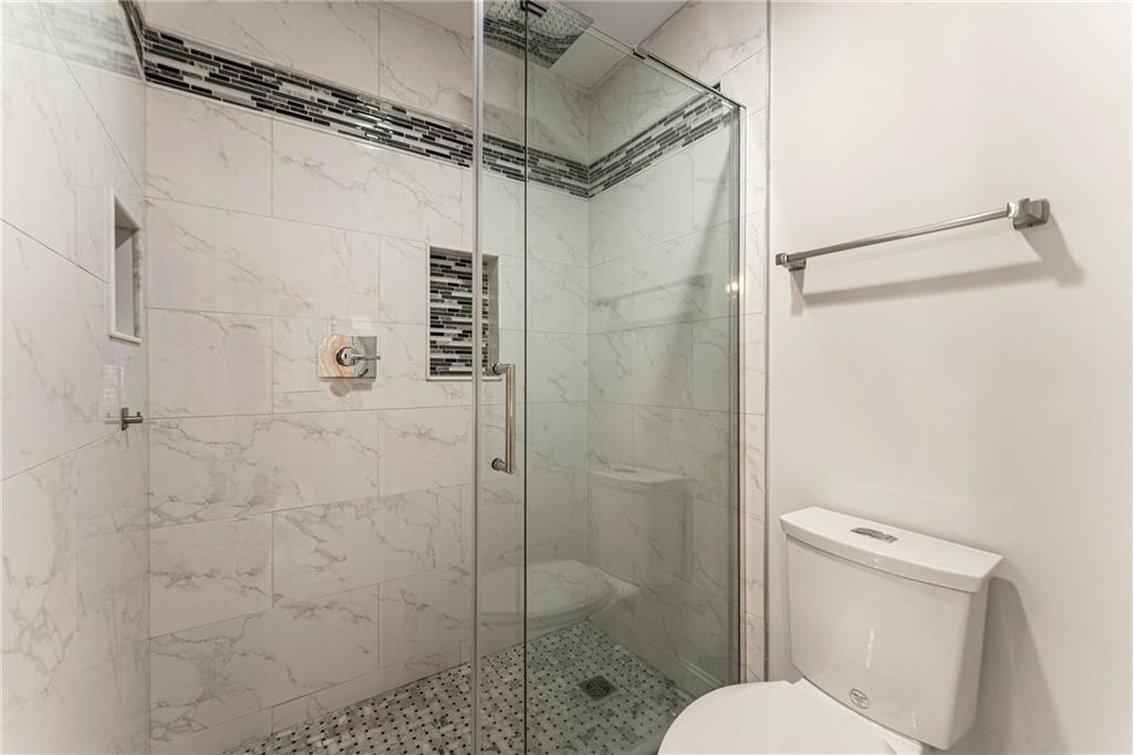 136 Riverview Drive Property Photo 38