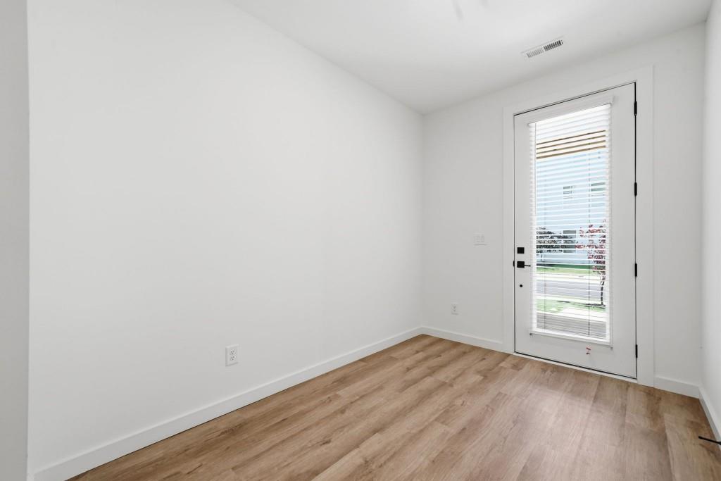 1066 Glen Opal Drive Property Photo 9