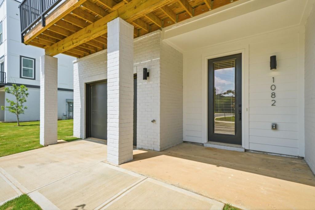 1096 Glen Opal Drive Property Photo 7