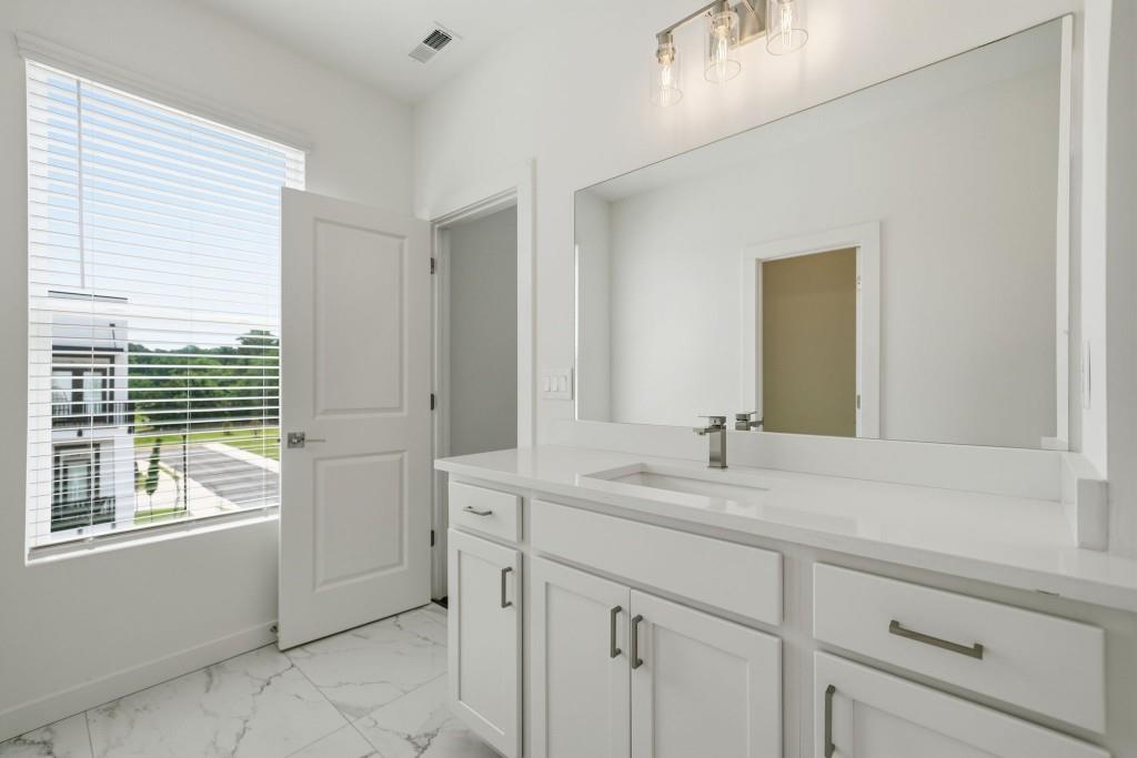 1096 Glen Opal Drive Property Photo 38