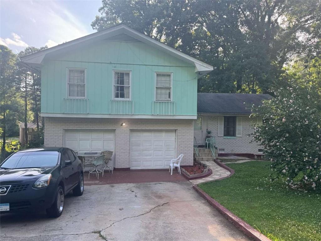365 Shelton Woods Court Property Photo 1