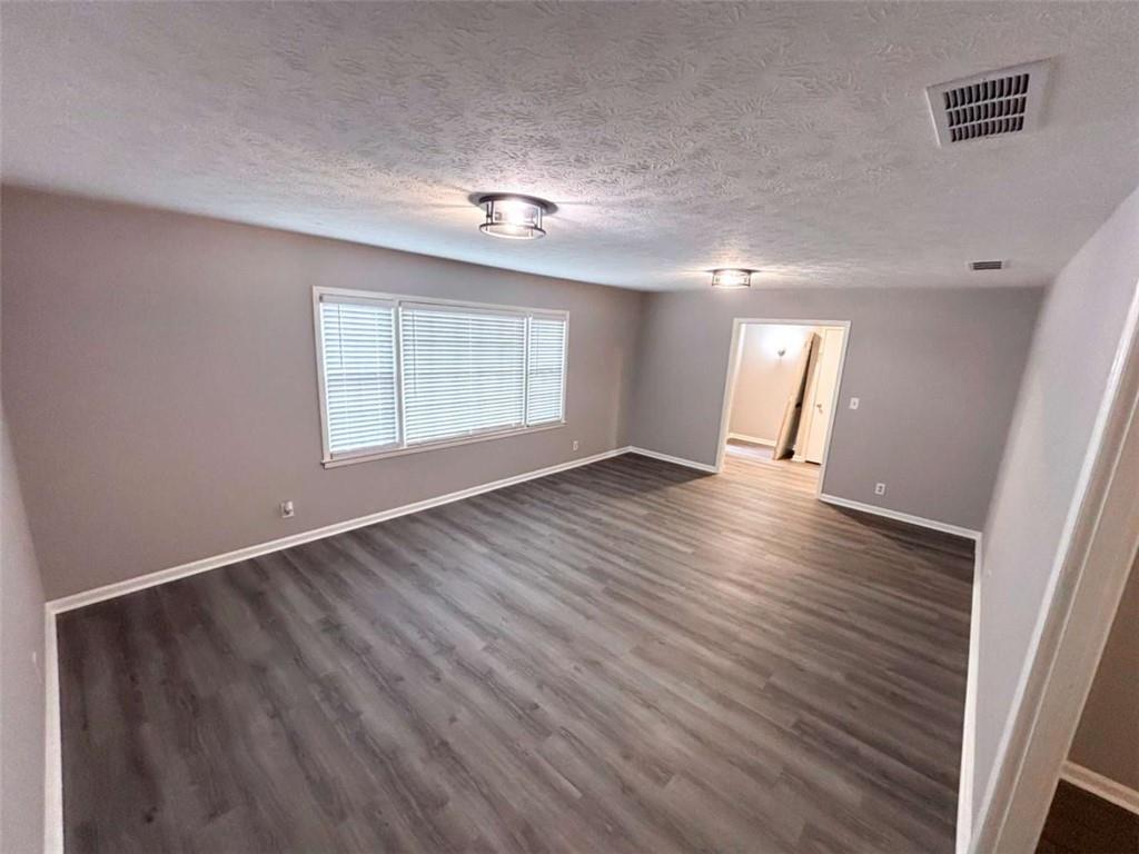 6101 River Road Property Photo 5