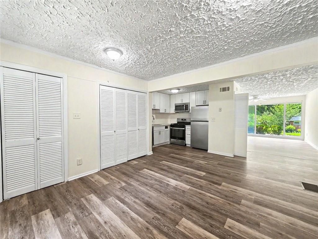 2559 Dale Creek Drive Nw Property Photo 15
