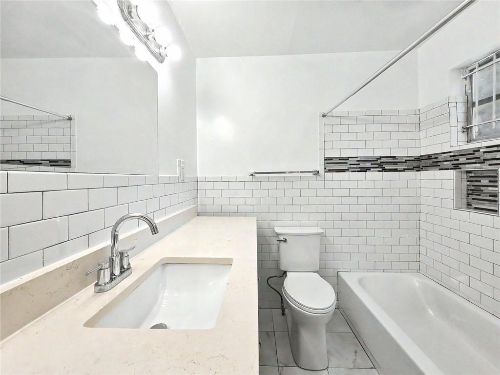 2559 Dale Creek Drive Nw Property Photo 25