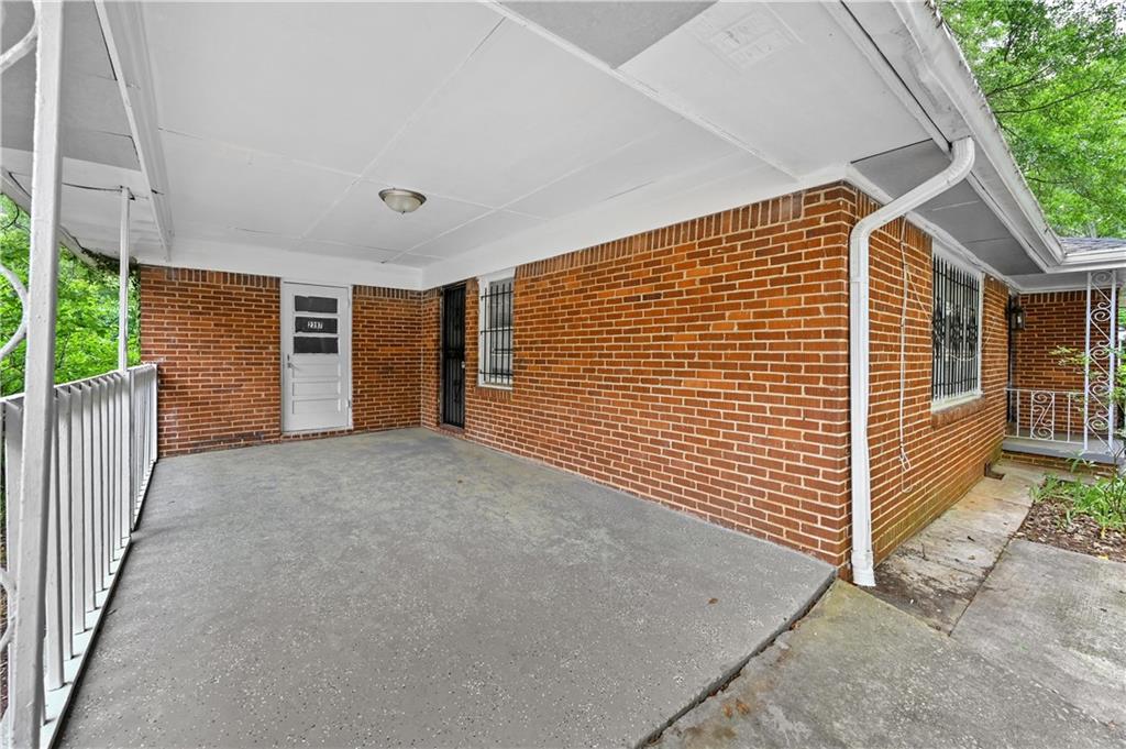 2397 Tilson Road Property Photo 5