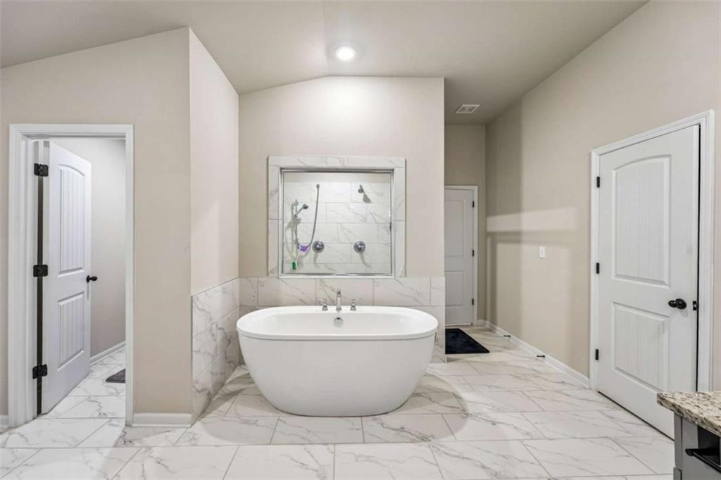 415 Traditions Lane Property Photo 43
