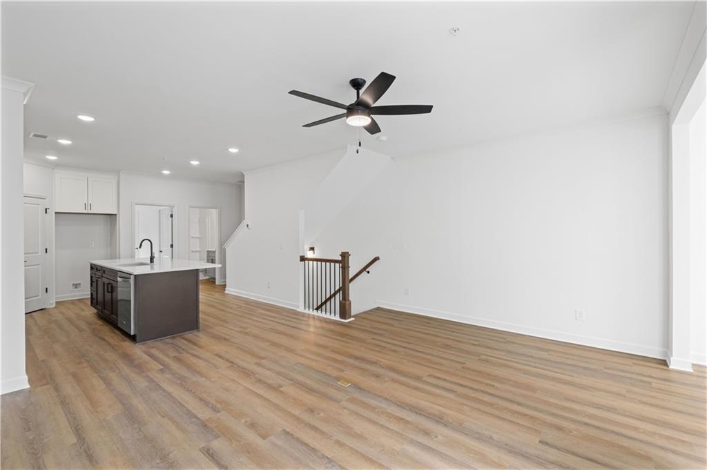 236 Village Overlook Unit L3 Property Photo 13