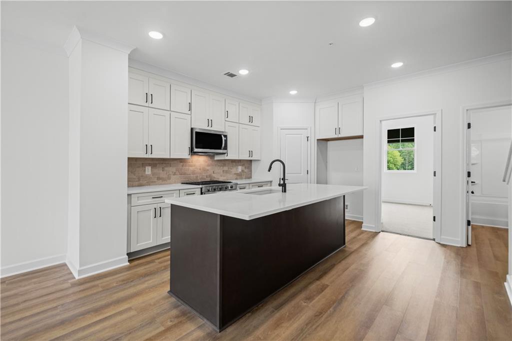 236 Village Overlook Unit L3 Property Photo 16