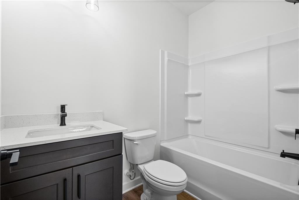 236 Village Overlook Unit L3 Property Photo 20