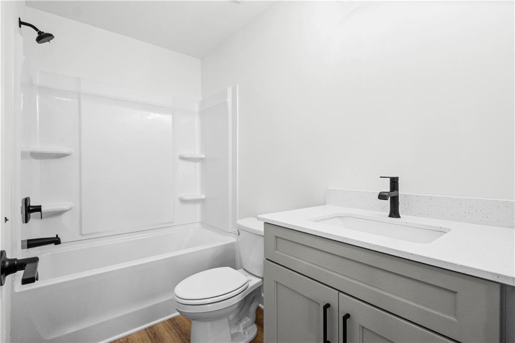 236 Village Overlook Unit L3 Property Photo 22